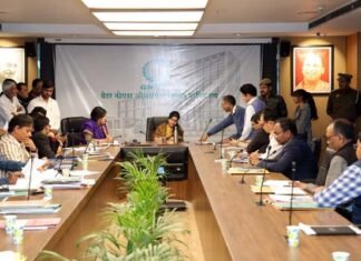 ग्रेटर नोएडा में सांस्कृतिक केंद्र बनाने को लेकर अथॉरिटी शीघ्र लेगी निर्णय, उत्तराखंड सांस्कृतिक समिति की ओर से CEO को सौंपा गया आवेदन पत्र cultural center in Greater Noida