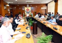 Chardham Yatra 2023: चारधाम यात्रा के लिए स्थानीय लोगों के पंजीकरण की अनिवार्यता खत्म, अब नहीं करना होगा रजिस्ट्रेशन, सीएम धामी ने दिए निर्देश Chardham Yatra 2023 Registration