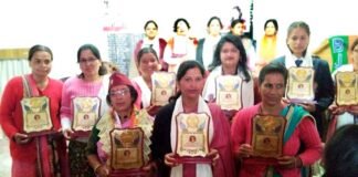 पौड़ी : अलग अलग क्षेत्रों में उत्कृष्ट कार्य करने वाली इन महिलाओं को सुषमा स्वराज अवार्ड से किया गया सम्मानित