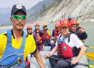 सीएम धामी ने चंपावत में एडवेंचर स्पोर्ट्स का किया शुभारंभ, शारदा नदी में की 11 किमी की राफ्टिंग