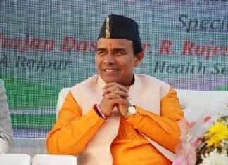 हॉट मिक्स से बनेंगी खिर्सू और थलीसैंण की सड़कें: डॉ. धन सिंह रावत