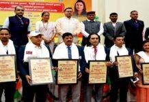 सीएम धामी ने प्रदेश के इन खिलाड़ियों को खेल रत्न और प्रशिक्षकों को द्रोणाचार्य अवार्ड से सहित राष्ट्रीय स्तर के 168 पदक विजेता खिलाड़ियों एवं 42 प्रशिक्षकों को किया सम्मानित