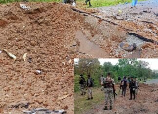 छत्तीसगढ़ के दंतेवाड़ा में बड़ा नक्सली हमला, IED ब्लास्ट में 10 जवान शहीद Naxal attack in Chhattisgarh