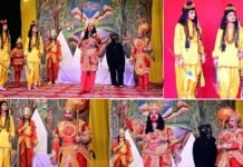 हल्द्वानी की रामलीला सुर्खियों में, हर किरदार को बखूबी निभा रही हैं महिलायें Women are playing every character in Haldwani's Ramlila