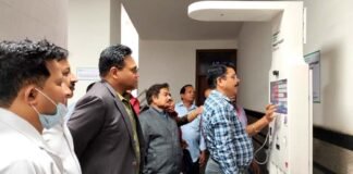 श्रीनगर बेस हॉस्पिटल और उप जिला अस्पताल में लगाई हेल्थ एटीएम मशीन, स्वास्थ्य सचिव ने किया निरीक्षण health-ATM
