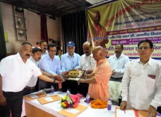 आधुनिक चुनौतियों के साथ अच्छी शिक्षा देना ही शिक्षकों पहला कर्तव्य : महंत दलीप रावत