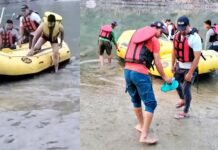 श्रीनगर : अलकनंदा नदी में गोवा बीच के टापू में फंसे व्यक्ति की पुलिस ने बचाई जान man stranded on Alaknanda river in Goa beach