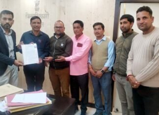 उत्तराखंड: पुरानी पेंशन बहाली को लेकर राष्ट्रीय पुरानी पेंशन बहाली संयुक्त मोर्चा ने विभिन्न जिलों में जिलाधिकारी के माध्यम से प्रधानमंत्री एवं मुख्यमंत्री को भेजे ज्ञापन