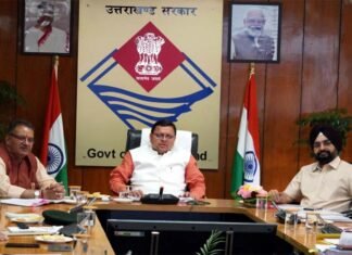 Uttarakhand Cabinet Meeting: हाईवे के किनारे भवन निर्माण के लिए नक्शा जरूरी, शराब पर VAT घटाया, देखें सीएम धामी कैबिनेट के अन्य फैसले