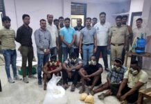 ग्रेटर नोएडा में पकड़ी गई एक और ड्रग्स फैक्ट्री, दो नाइजीरियाई गिरफ्तार, 200 करोड़ की ड्रग्स बरामद 200 crore drugs recovered in Greater Noida