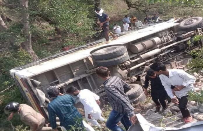 Bus accident in Ramnagar