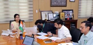 ग्रेटर नोएडा: प्रोजेक्टों को समय से पूरा न करने वाली फर्मों पर लगेगी पेनल्टी, ब्लैक लिस्ट भी होंगी, प्राधिकरण की सीईओ रितु माहेश्वरी ने दिए निर्देश Penalty will be imposed on firms that do not complete projects on time in Greater Noida