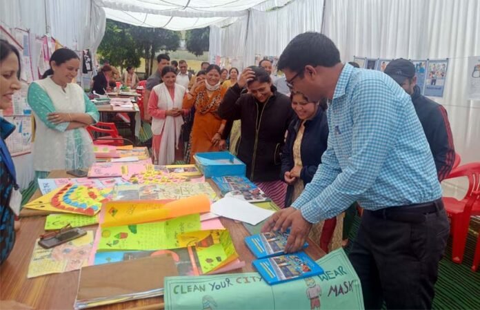 Teacher-expression-fair-org Teacher expression fair organized at BRC Pauri