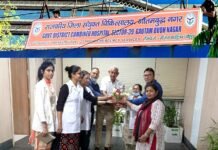 जिला अस्पताल को दान दिया ग्लो साइन बोर्ड district hospital Noida sector-30