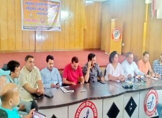 लोकसभा चुनाव से पहले बहाल हो पुरानी पेंशन, संयुक्त मोर्चा की चेतावनी, चुनाव तक उत्तराखंड में हर माह होंगे उग्र कार्यक्रम