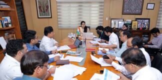 ग्रेटर नोएडा प्राधिकरण से अनुमति के बावजूद भी 4000 फ्लैटों की रजिस्ट्री में लापरवाही कर रहे बिल्डर्स, प्राधिकरण ने 20 बिल्डरों के नाम सार्वजनकि करते हुए दी कार्रवाई की चेतवानी registry of 4000 flats of 20 builder projects