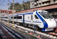 देहरादून पहुंची वंदे भारत एक्सप्रेस का आज हुआ ट्रायल, रेलव स्टेशन पर लगा देखने वालों का जमावड़ा, 25 मई से देहरादून-दिल्ली के बीच होगा विधिवत संचालन vande bharat train dehradun