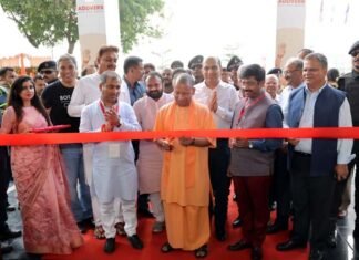 सीएम योगी ने ग्रेटर नोएडा की पहली रोबोटिक्स कंपनी एडवर्ब का किया शुभारंभ Greater Noida's first robotics company Adverb