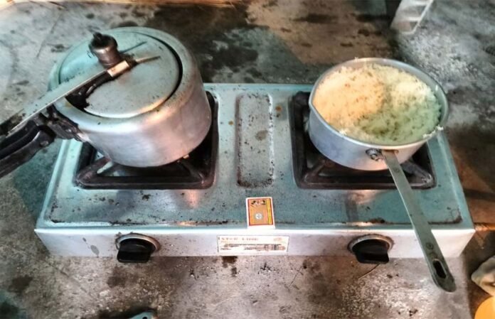 Unknown-thieves-broke-the-l Unknown thieves broke the locks of three closed houses in Sural village