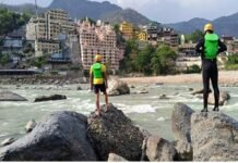 दिल्ली से ऋषिकेश घूमने आया युवक दोस्तों के साथ नहाते समय गंगा नदी में डूबा, SDRF द्वारा सर्च ऑपरेश जारी drowned in river Ganga