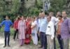 बौसाल-भेटी-कल्जीखाल मोटर मार्ग के सुधारीकरण के लिए ग्रामीणों का प्रदर्शन Bosal-Bheti-Kaljikhal motorway