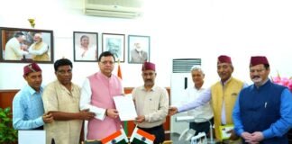 गढ़वाली कुमाऊनी को संविधान की आठवीं अनुसूची में शामिल करने की मांग को लेकर प्रतिनिधिमंडल ने मुख्यमंत्री से की मुलाकात Garhwali Kumaoni in the eighth schedule of the constitution