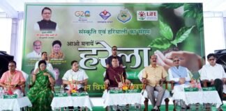 पर्यावरण संरक्षण में योगदान देने वाले स्कूलों एवं वन पंचायतों को हरेला पर्व पर किया सम्मानित Harela-festival