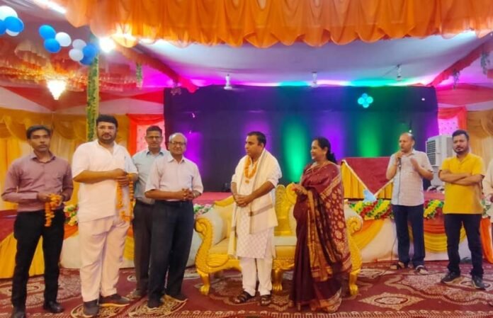 NEERAJ-NAITHANI NEERAJ-NAITHANI