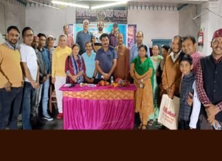 उत्तराखंड साहित्य गौरव सम्मान से सम्मानित साहित्यकार नरेंद्र कठैत का पौड़ी स्वागत सम्मान Narendra Kathait Uttarakhand Sahitya Gaurav Samman