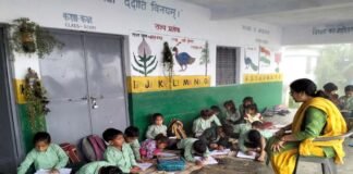 शिक्षा विभाग की गजब व्यवस्था, कहीं मात्र 5 विद्यार्थियों के लिए दो–दो शिक्षक, तो कहीं 25 छात्र छात्राओं का भविष्य एकल अध्यापिका के भरोसे Principal Anita Thapliyal