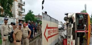 हरिद्वार-दिल्ली नेशनल हाईवे पर पलटी यूपी रोडवेज की बस, हलक में अटकी 57 यात्रियों की जान UP Roadways bus overturned on Haridwar-Delhi National Highway