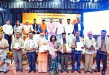 9 साहित्यकारों को उत्तराखंड गौरव सम्मान, मुख्यमंत्री धामी ने किया सम्मानित Uttarakhand Gaurav Samman