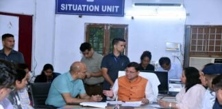 उत्तराखंड में भारी बारिश की चेतावनी के बीच आपदा कंट्रोल रूम पहुंचे सीएम धामी, अधिकारियों को दिए ये निर्देश Uttarakhand heavy rain alert