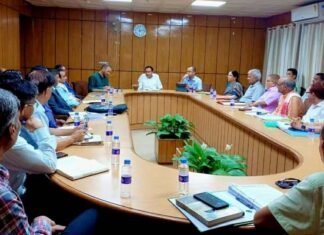 विश्वविद्यालयों में अनिवार्य रूप से लागू हो शैक्षिक कैलेंडर, लम्बे समय से रिक्त पदों को प्रतिनियुक्ति/सेवा स्थानांतरण से भरें: डॉ. धन सिंह रावत Academic calendar for universities