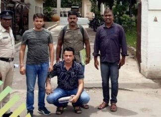 नैनीताल को बम से उड़ाने की धमकी देने वाला शख्स गिरफ्तार, हिजबुल मुजाहिदीन के नाम से देता था धमकियाँ person who threatened to blow up Nainital with a bomb arrested