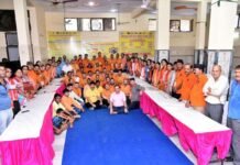 निगम बोध घाट की सफाई के साथ सामाजिक उत्थान के कार्य के लिए भी उमड़ पड़ा उत्तराखंडियों का जनसैलाब: हरदा उत्तरांचलि Uttarakhand Mahapanchayat