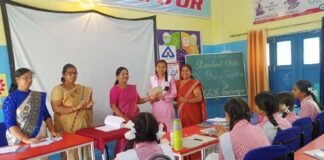 जीजीआईसी श्रीनगर में आयोजित की क्विज प्रतियोगिता में ख़ुशी पटवाल ने मारी बाजी