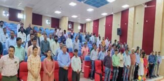 विकासखण्ड कल्जीखाल की बीडीसी बैठक में प्रमुख बीना राणा ने सरकार द्वारा चलाई जा रही योजनाओं को जनहित में धरातल पर उतारने के अधिकारियों को दिए निर्देश BDC meeting of Kaljikhal block