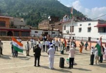 कांग्रेस सेवादल ने श्रीनगर में किया ध्वज वंदन Congress Seva Dal dhvaj vandan