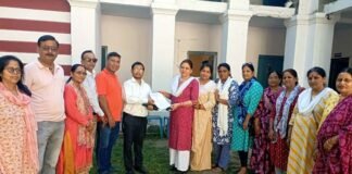 शिक्षकों की विभिन्न समस्याओं को लेकर राजकीय प्राथमिक शिक्षक संघ खिर्सू ने खंड शिक्षा अधिकारी से की वार्ता, बीईओ ने दिया आश्वासन Primary Teachers Association Khirsu