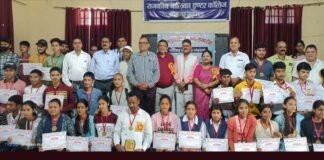 जीजीआईसी श्रीनगर में आयोजित बाल प्रतिभा सम्मान समारोह में 120 मेधावी छात्रों को किया सम्मानित baal pratibha samman samaroh