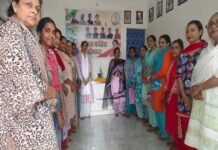 महिला कांग्रेस स्थापना दिवस पर श्रीनगर गढ़वाल महानगर महिला कांग्रेस ने शहीद सैनिकों को दी श्रद्धांजलि