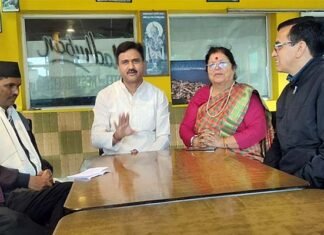 पौड़ी पहुंचे भाजपा दिल्ली प्रदेश सचिव विनोद बछेती ने जनपद में मतदाताओं की गिरती संख्या पर जताई चिंता