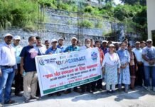 प्रधानमंत्री के स्वच्छता के आह्वान पर NSS के स्वयंसेवकों द्वारा द्वारा चलाया स्वच्छता अभियान Cleanliness campaign conducted by NSS volunteers