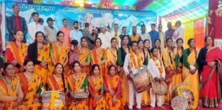सितोनस्यूं स्थित मां भुवनेश्वरी सिद्ध पीठ में आयोजित दस दिवसीय शारदीय नवरात्रि महामहोत्सव में धारी कीर्तन मंडली मनियारस्यूं को मिला पहला स्थान Dhari Kirtan mandali