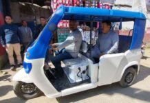 पौड़ी शहर को मिल सकती है ई-ऑटो की सौगात, बस स्टेशन से कंडोलिया तक हुआ E-auto का ट्रायल E-auto trial in Pauri city