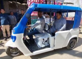 पौड़ी शहर को मिल सकती है ई-ऑटो की सौगात, बस स्टेशन से कंडोलिया तक हुआ E-auto का ट्रायल E-auto trial in Pauri city