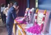 “गांधी और शास्त्री के व्यक्तित्व हमें सादगी भरे जीवन के संदेश देते हैं”