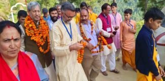 सिद्धपीठ मां भुवनेश्वरी में 10 दिवसीय महामहोत्सव का हुआ शुभारंभ, मंदिर में प्रथम नवरात्र पर मां शैलपुत्री की हुई पूजा Siddhapeeth Maa Bhuvaneshwari