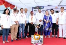 देवभूमि स्पोर्ट्स महाकौथिग फाउंडेशन के चौथे टी-20 नॉकआउट क्रिकेट टूर्नामेंट का आगाज, इस बार 4 महिला टीमों समेत 32 टीम ले रही हैं भाग, उद्घाटन मैच में अभिषेक बर्थवाल बने मैन ऑफ द मैच T-20 Knockout cricket tournament